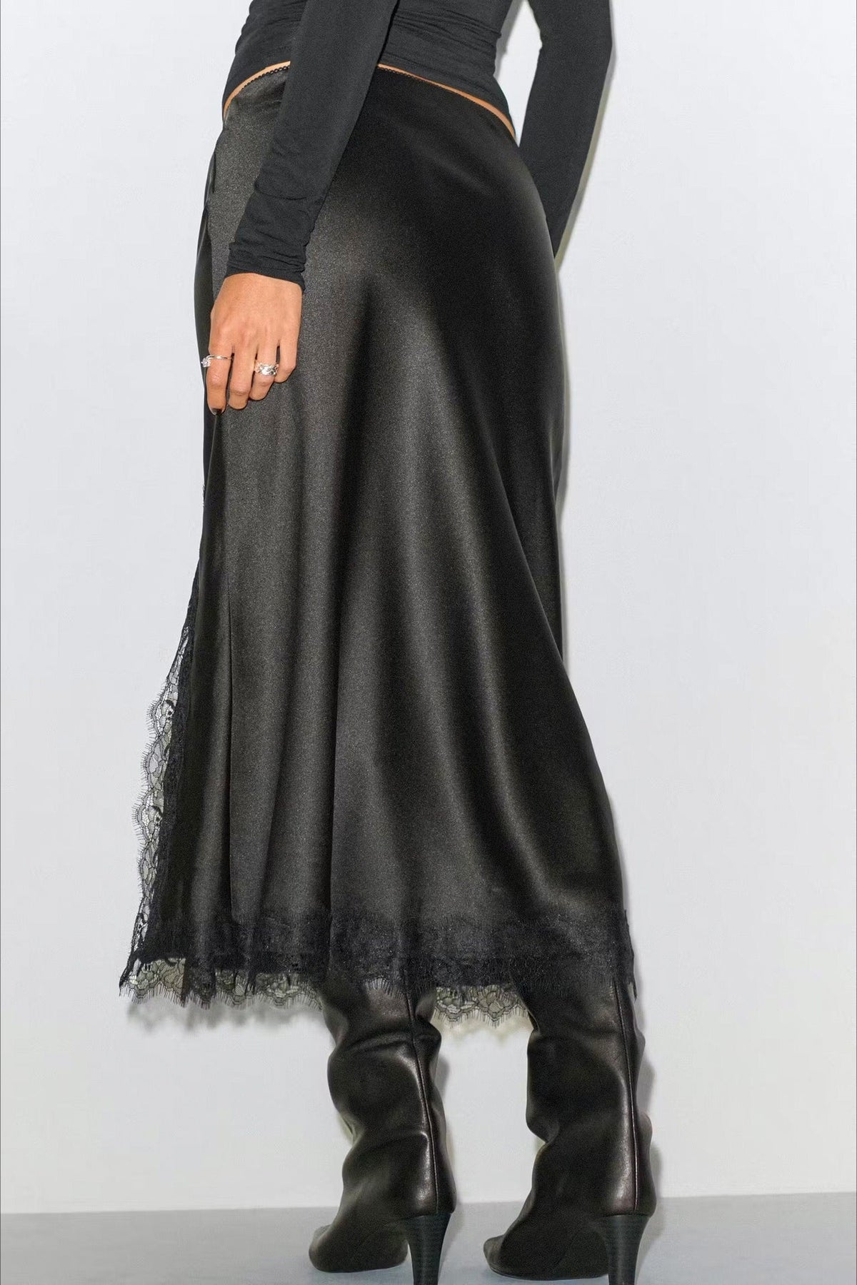 Lace-Insert Satin Mermaid Maxi Skirt
