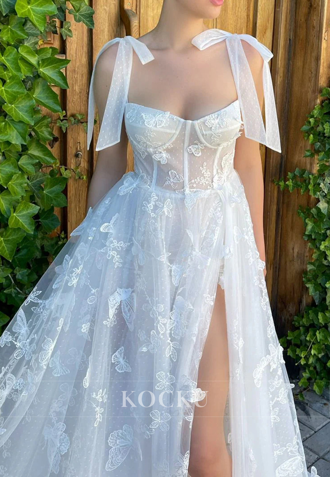Appliques Lace Spaghetti Straps Sleeveless Prom Dresses with High Split