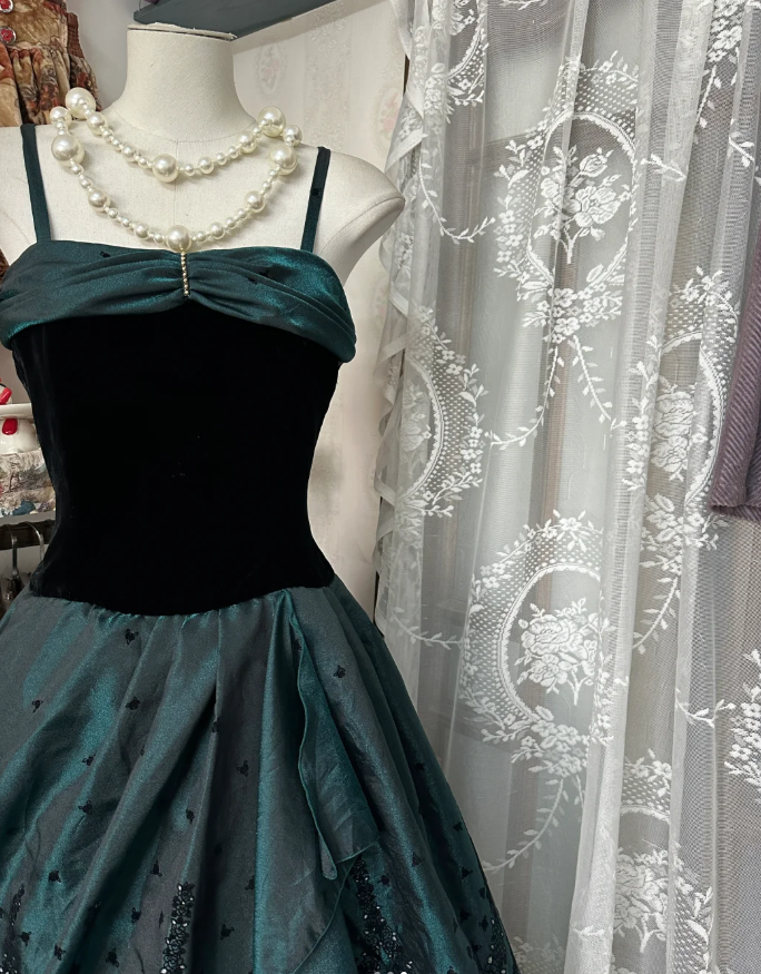 Vintage Green Spaghetti Straps Satin Beaded A Line Long Party Dress Prom Dresses D1757