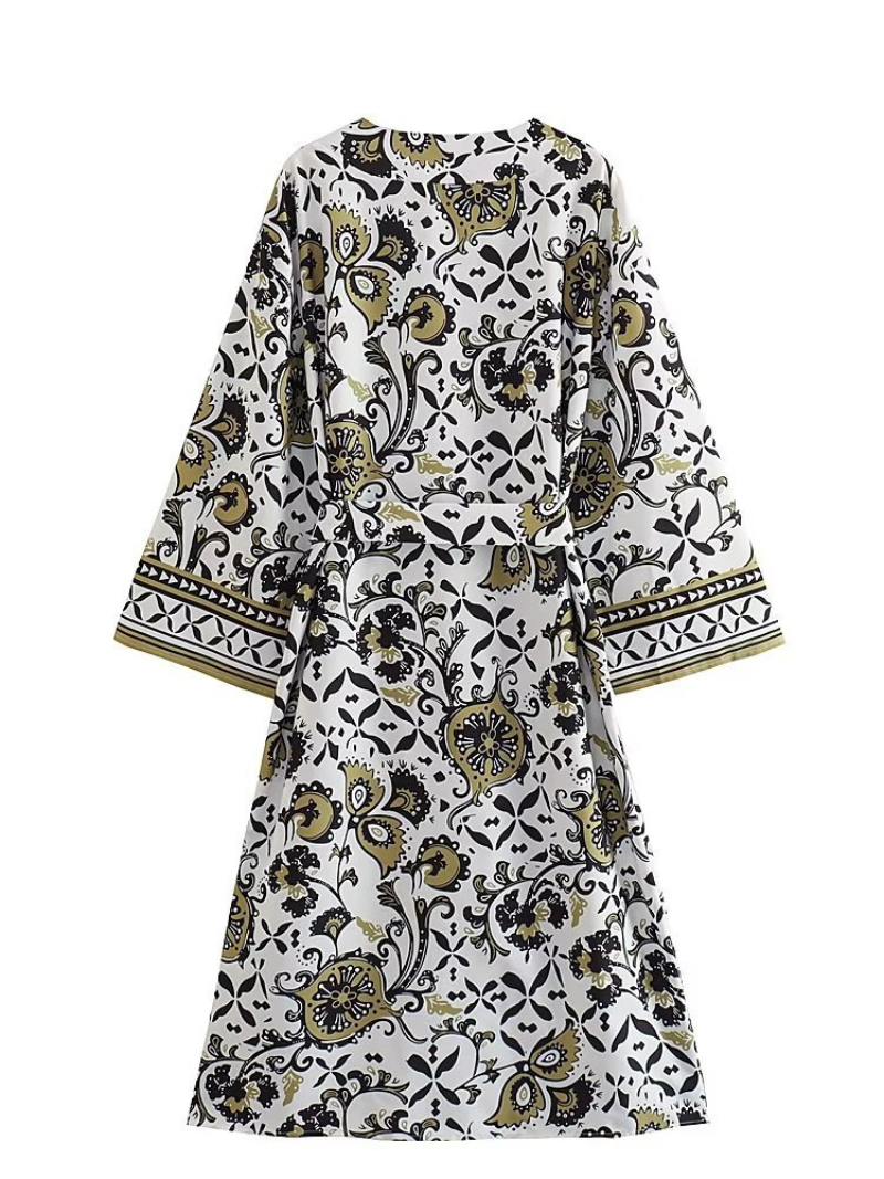 Live The Moment V-neck Short Sleeves Kimono Jacket 3