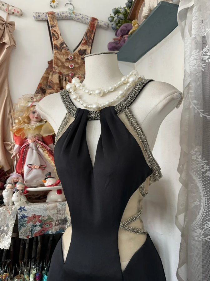 Sexy Black Sleeveless Satin Beaded Backless Mermaid Long Party Dress Evening Gown D1672