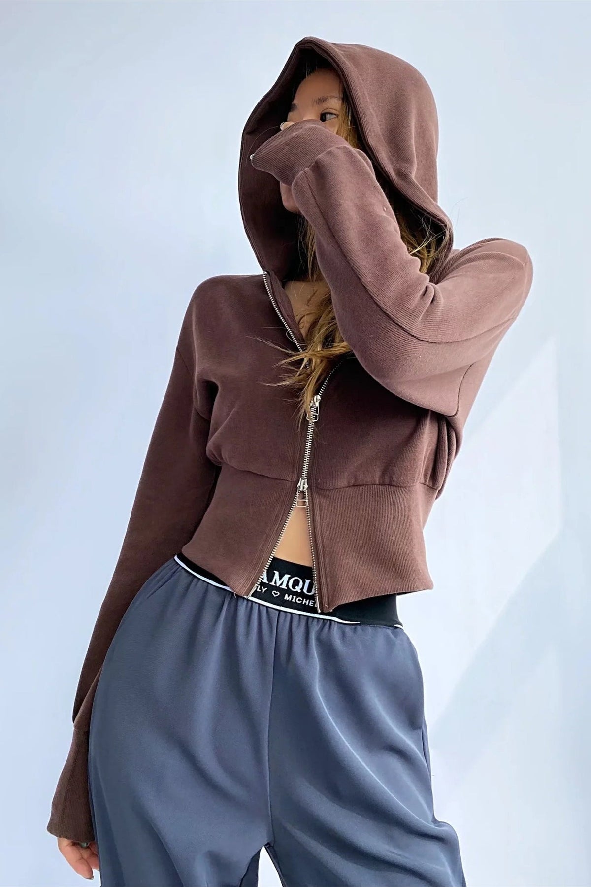 Solid Dual Zipper Slim Cropped Hoodie 2