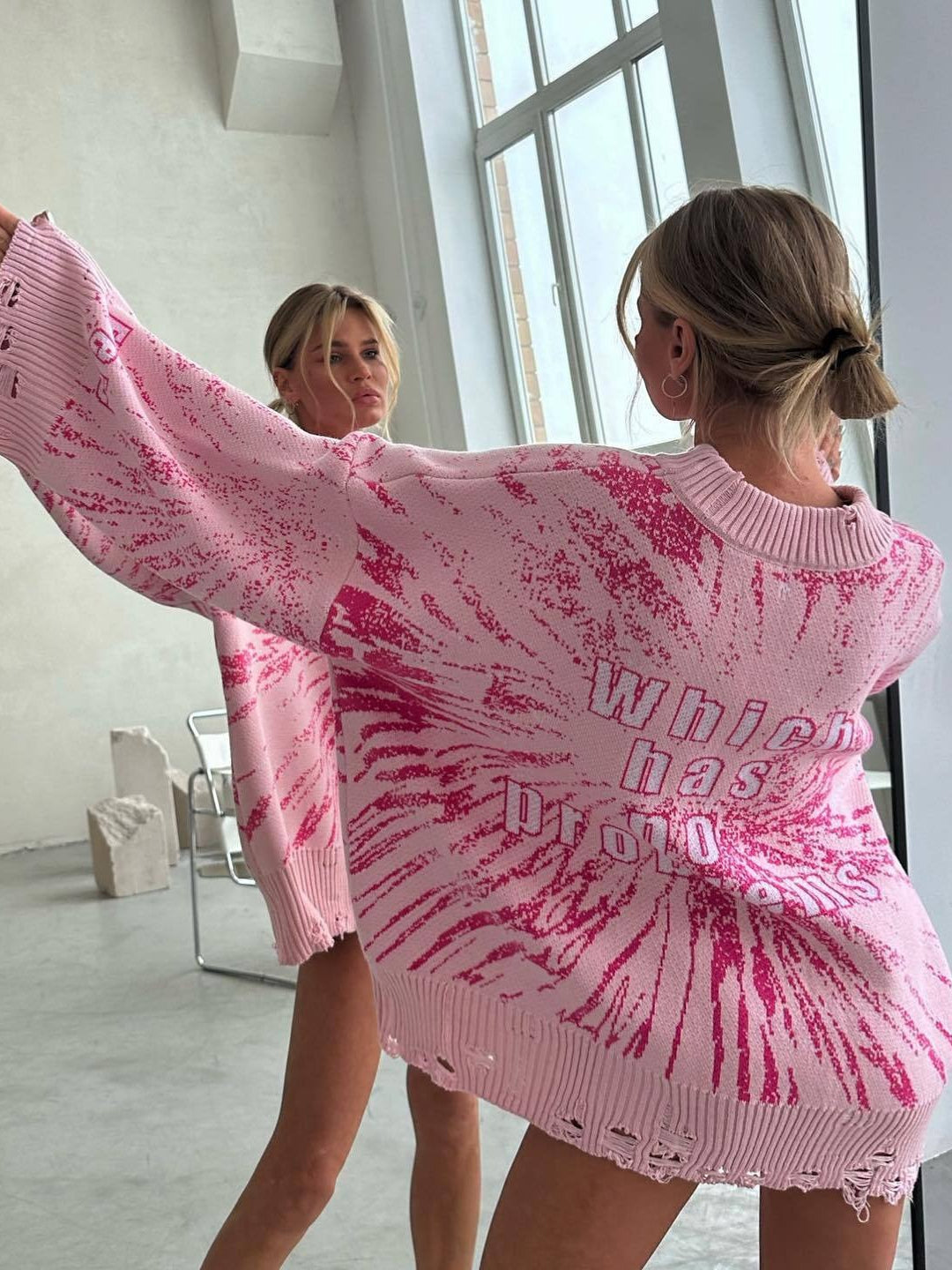 Sophisticated Contrast Knit Pullover Sweater for All Occasions