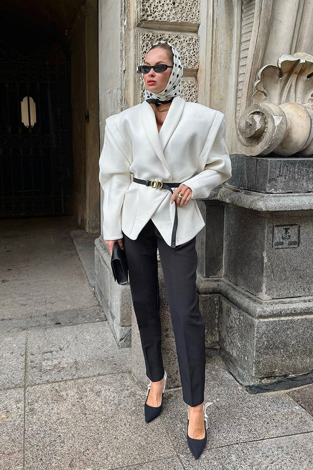 White Wool Thickened Belted Collared Mid-Coat