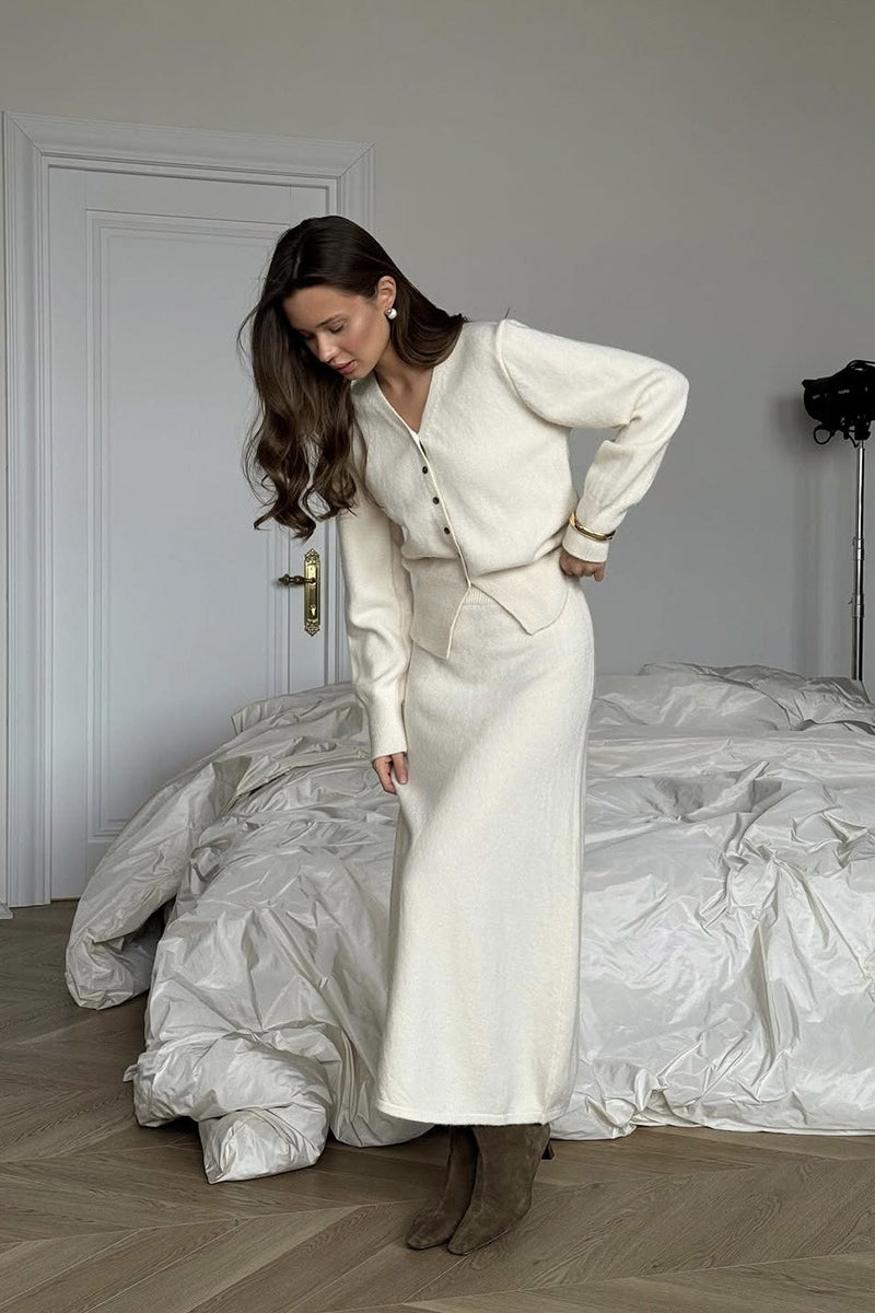 Loose Knit Cardigan Set with Button Detail for Cozy Style