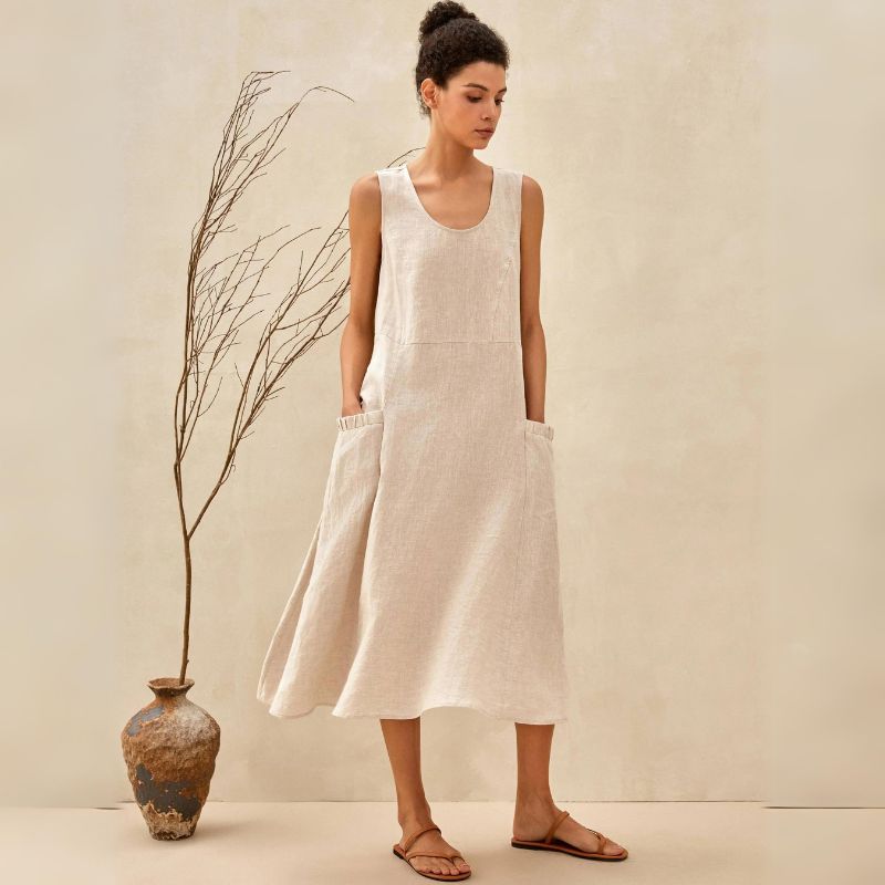 Scoop Neck Wide Strap Patch Pocket Diagonal A-Line Midi Dress - View 4