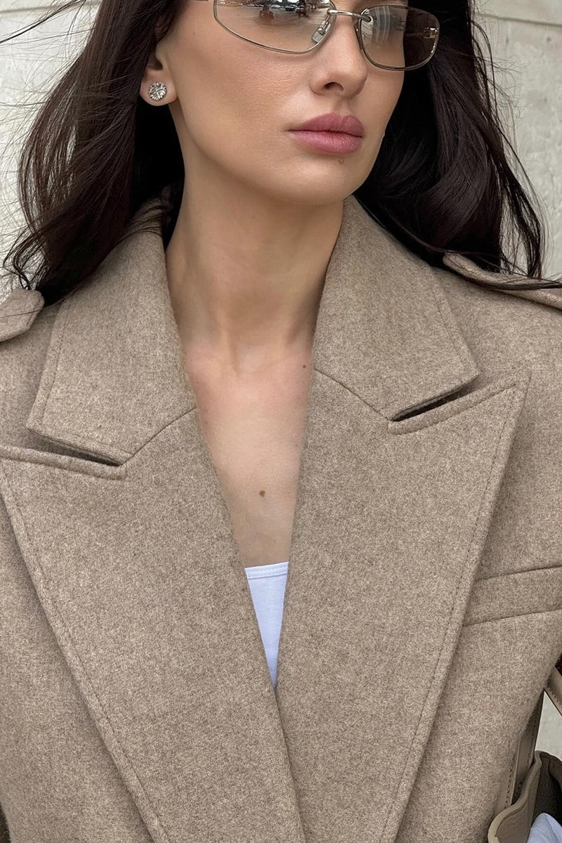 Notch-Lapel Wool Blend Coat with Epaulets for Stylish Comfort