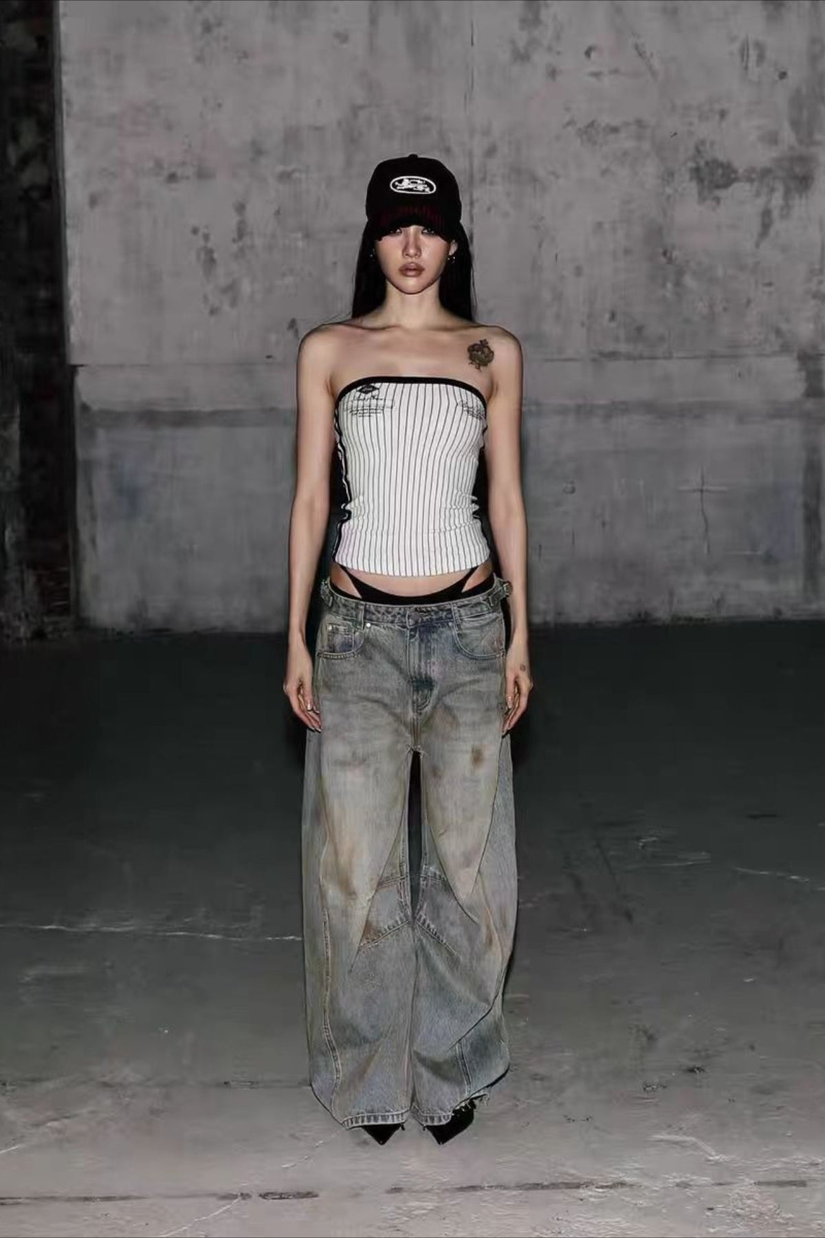 Vintage Distressed Wide Leg Jeans