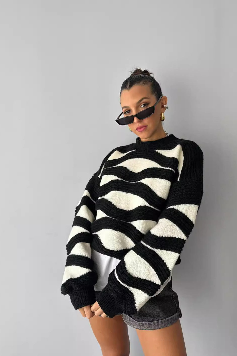 PrincessAce Black and White Striped Loose Knit Sweater