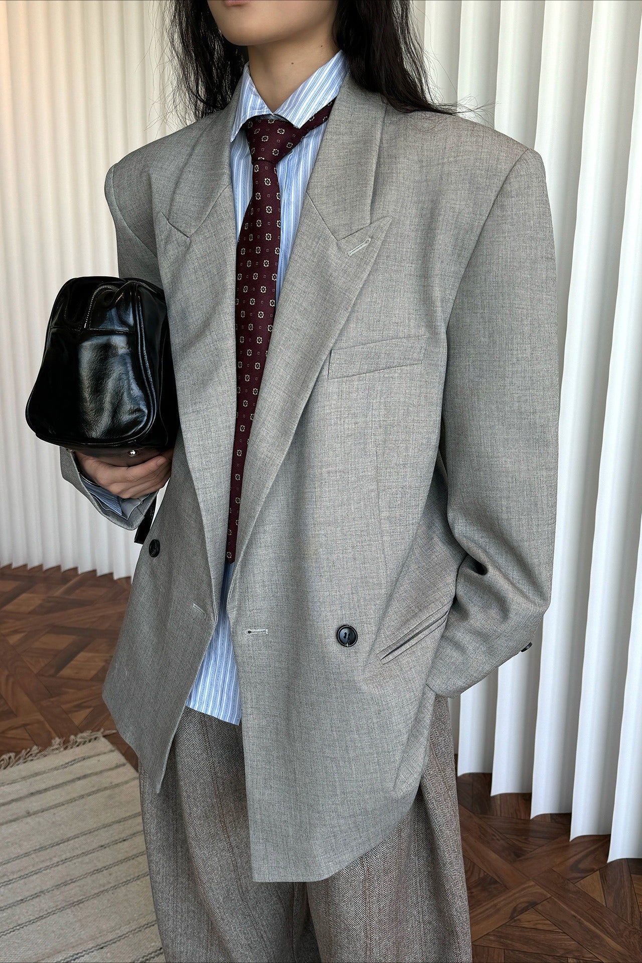 Structured Wide Shoulder Blazer