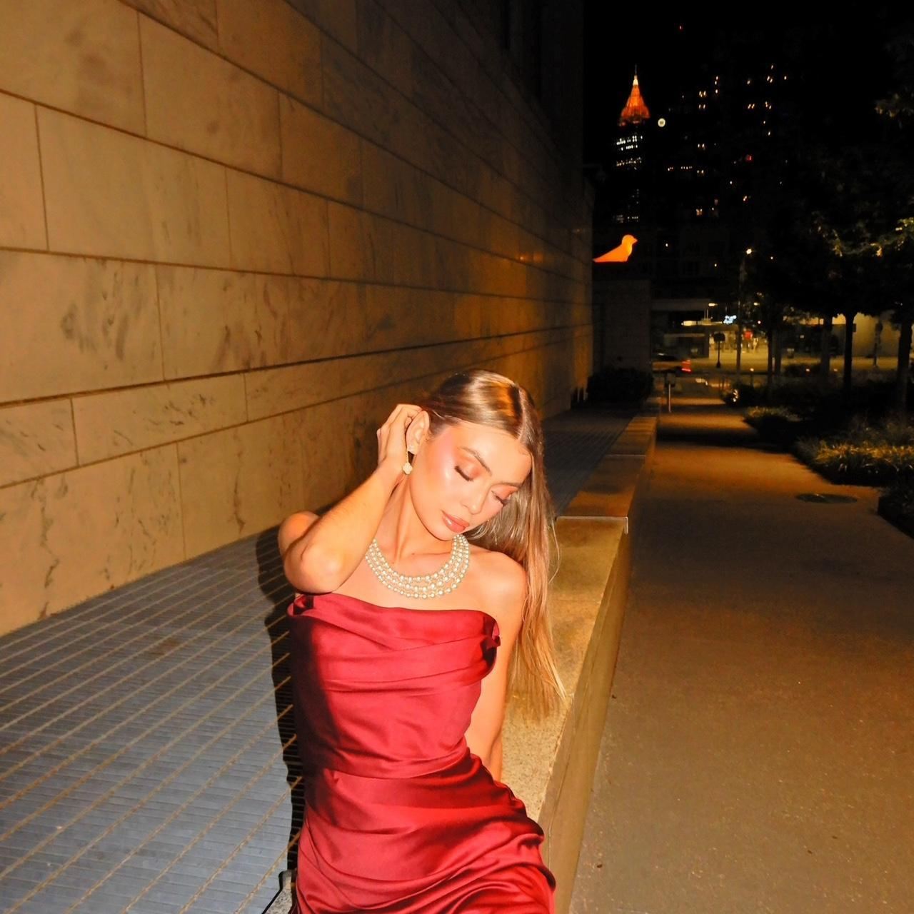 Pretty Strapless Burgundy Satin Pleated Long Wedding Guest Dress Slit Birthday Party Dress D1804