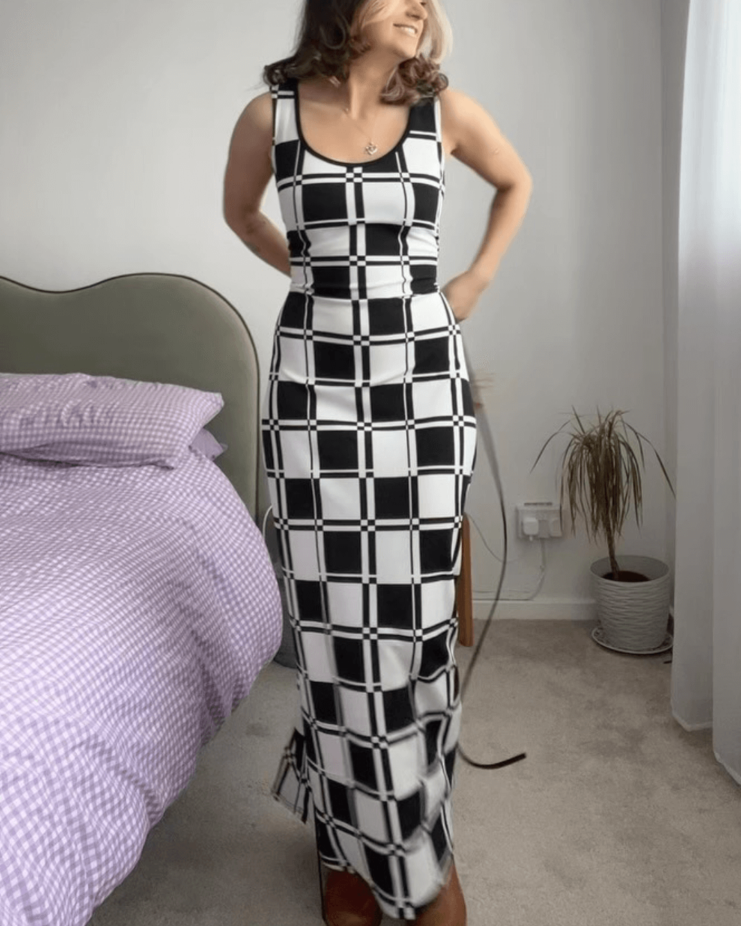 V Neck Sleeveless Long Dress Black White Checkered Flag Beach Maxi Dress - Fashionpara