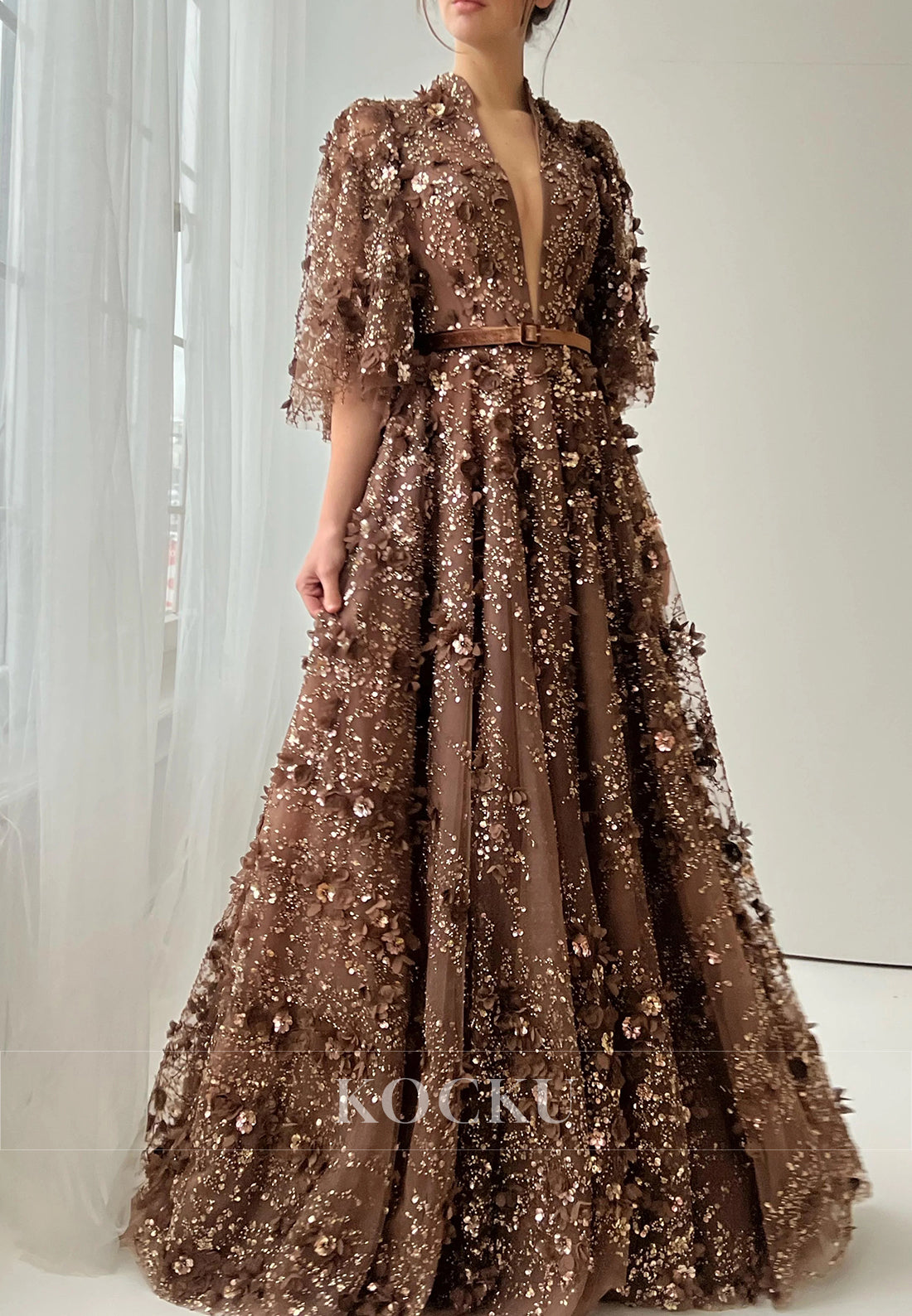 Flutter Sleeves Appliques Lace V Neck Floor-Length Prom Dresses