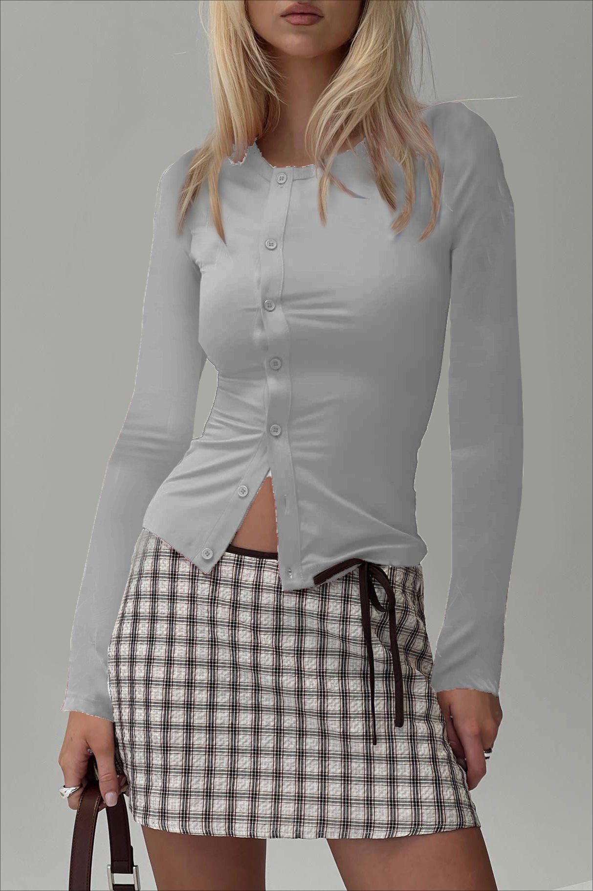 PrincessAce Fitted Crew Neck Knit Sweater for Sophisticated Style