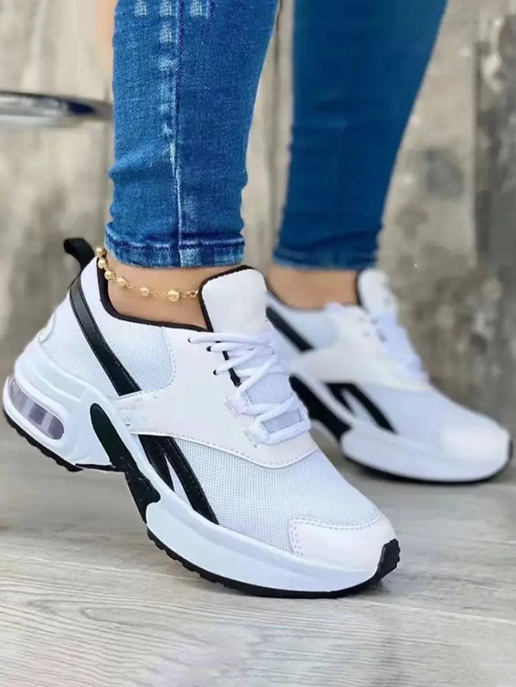 Lace-up Mesh Breeze Sneakers