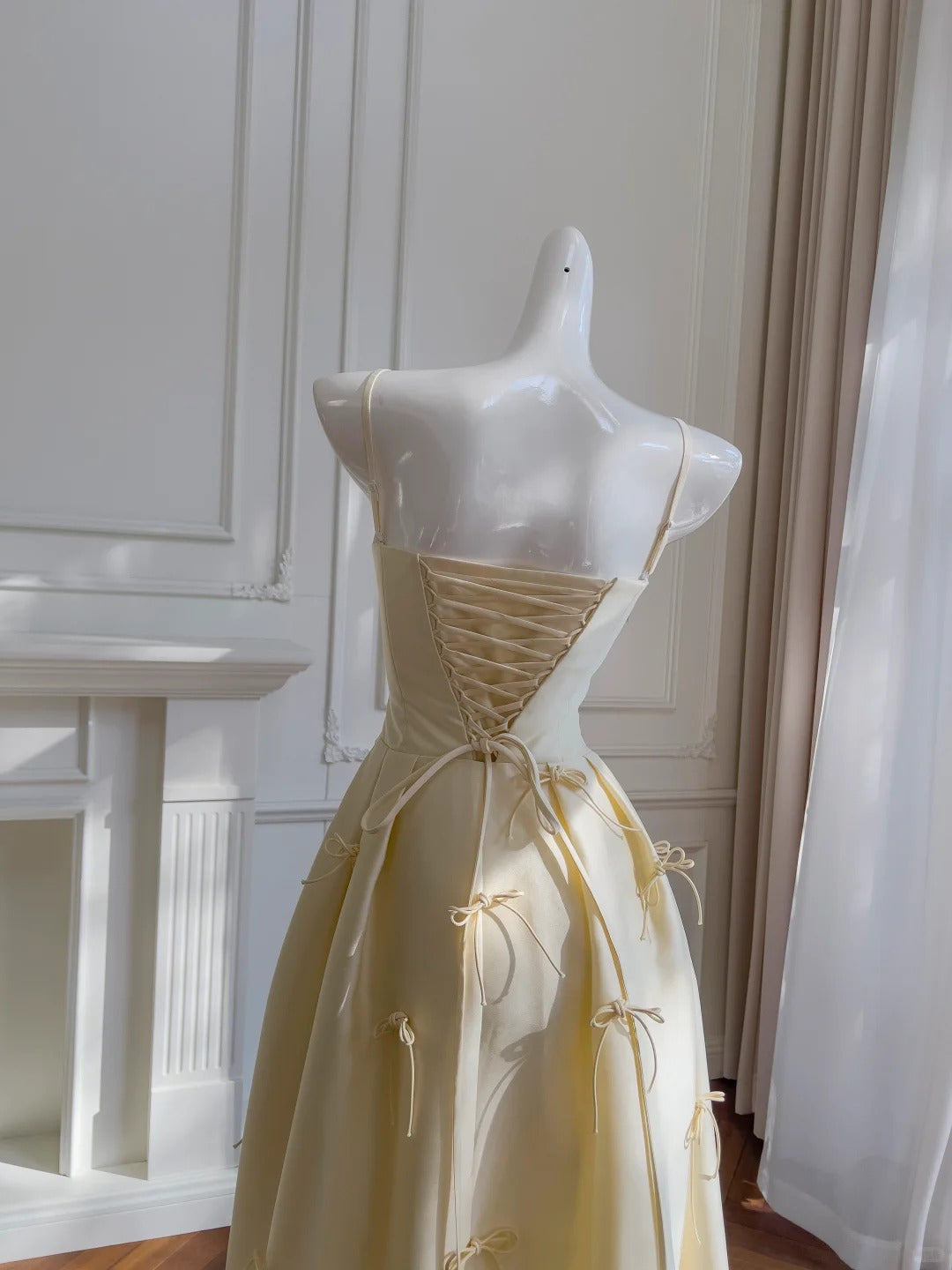 Sweet Light Yellow A-line Spaghetti Strap Bow Satin Long Prom Dress Evening Dress Bridesmaid Dress P4050