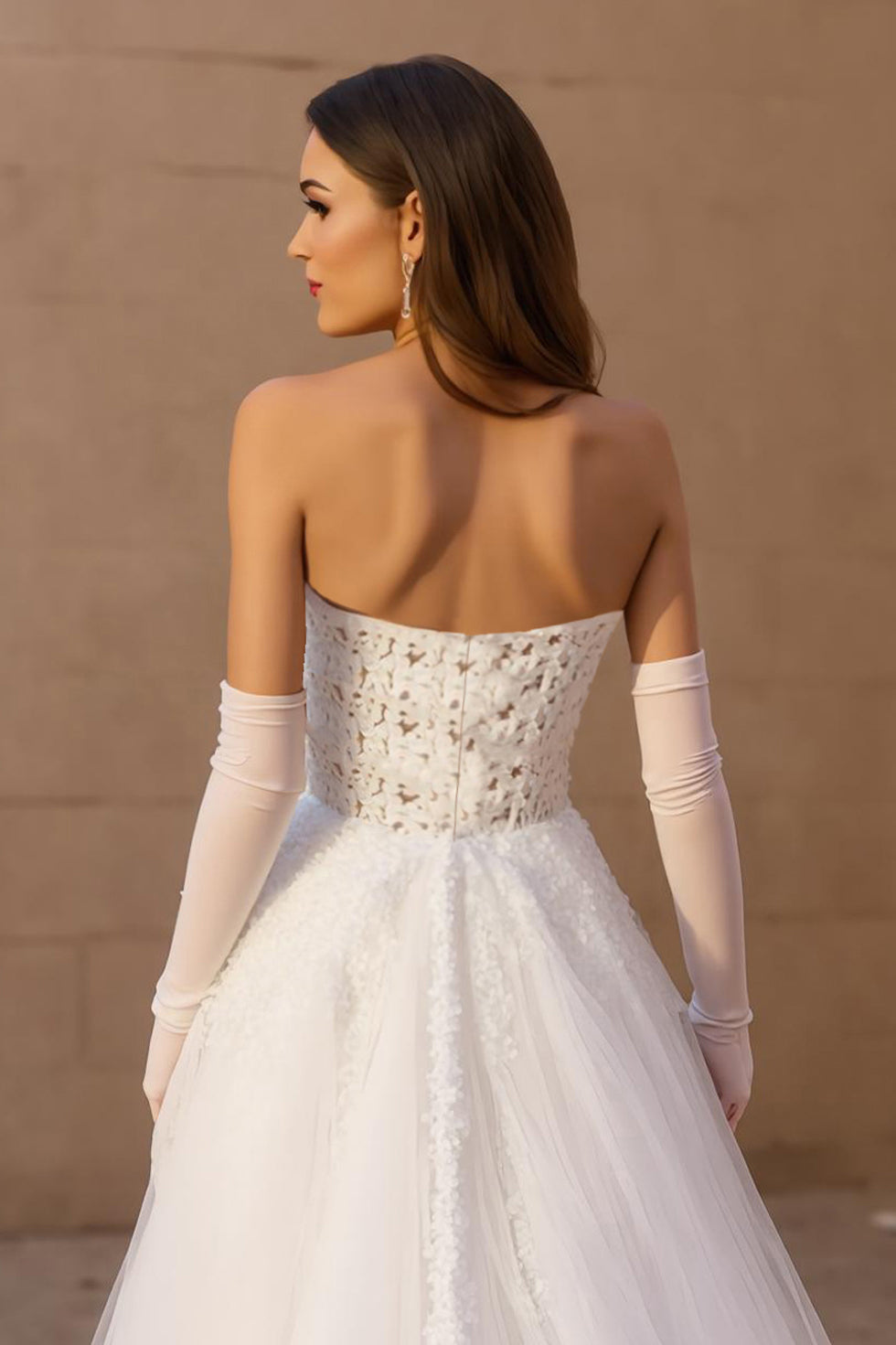 Sweetheart Corset Ivory Sweep Train Wedding Dress with Lace