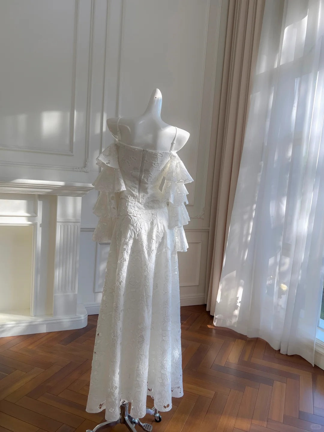 Elegant White Mermaid Strapless Off-the-shoulder Lace Long Prom Dress Evening Dress P4051