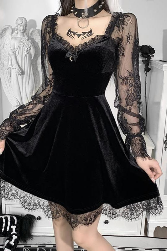 Bust Curve Gothic Dress