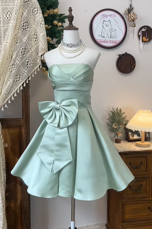 Classy Strapless Satin Bow Homecoming Dress Light  Green Mini Birthday Dress S328