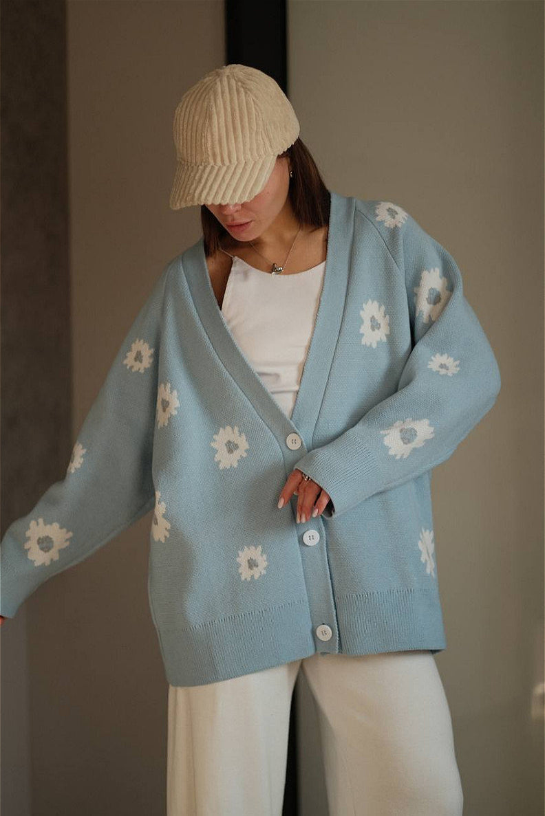 Cozy Fuzzy Daisy Jacquard V-Neck Cardigan for Effortless Style
