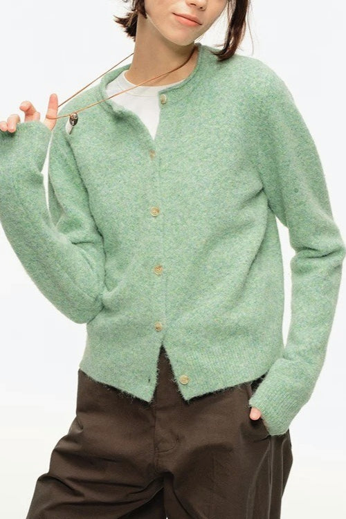 Chic Retro Crew-Neck Green Knit Cardigan for Effortless Style