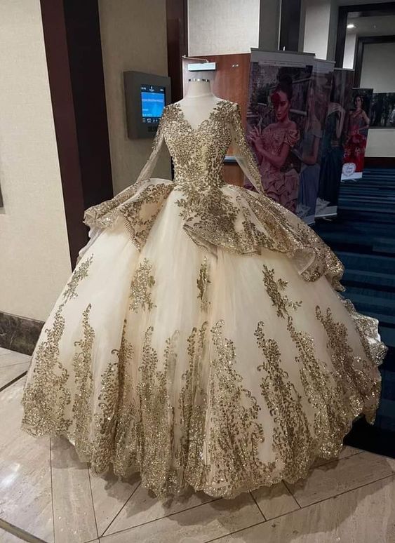 Luxury Quinceanera Dresses Applique Corset Ball Gown Prom Sweet 16 Dress Wedding Dress