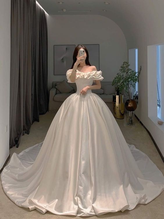 off white wedding dress, ball gown wedding dress