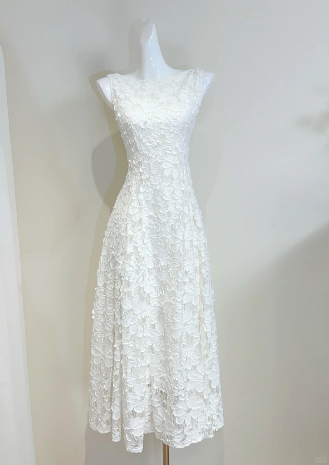 Elegant White A-line Round Neck Lace Pattern Prom Dress Evening Dress Bridesmaid Dress P4065