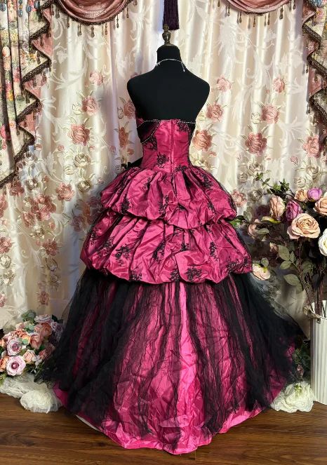 Vintage Sweetheart Neck Pink Tulle Satin Layered Ball Gown Formal Quinceanera Dress With Bow - Fashionpara