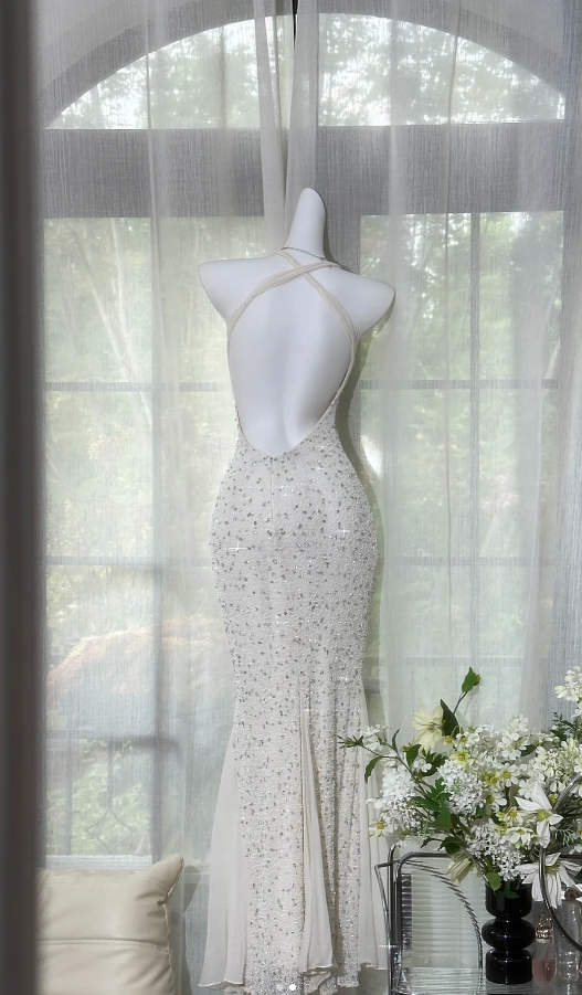 Shiny White Halter V Neck Sequin Beaded Mermaid Prom Gown Backless Long Party Dress D925