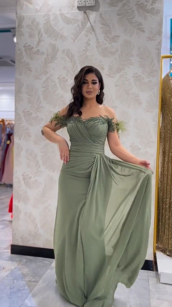 Green Evening Dress for Wedding Party Beaded Chiffon Long Sleeves Pleated Elegant A Line Prom Dresses