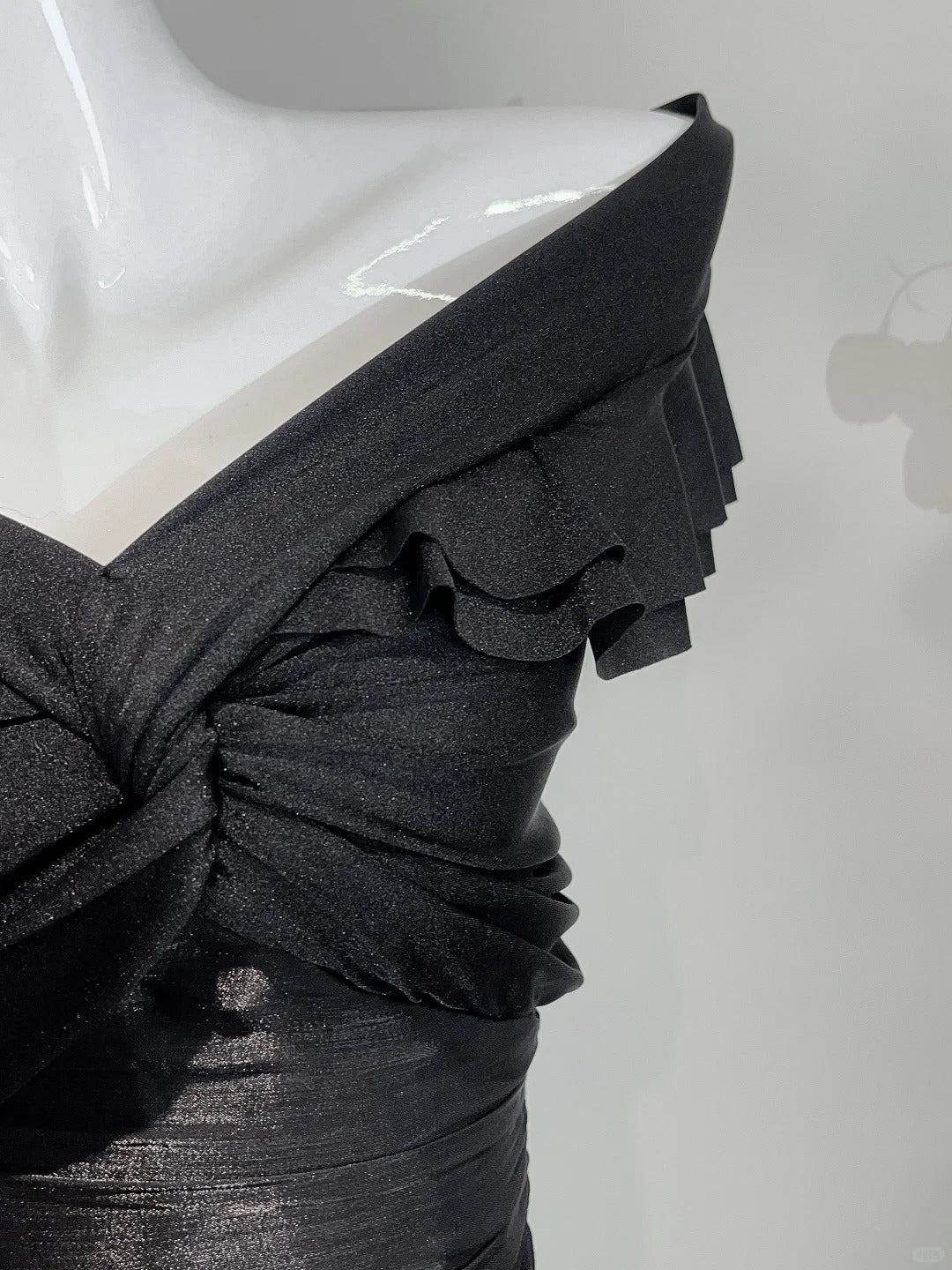 Vintage Black Mermaid One Shoulder Ruffle Satin Prom Dress Evening Dress P4070