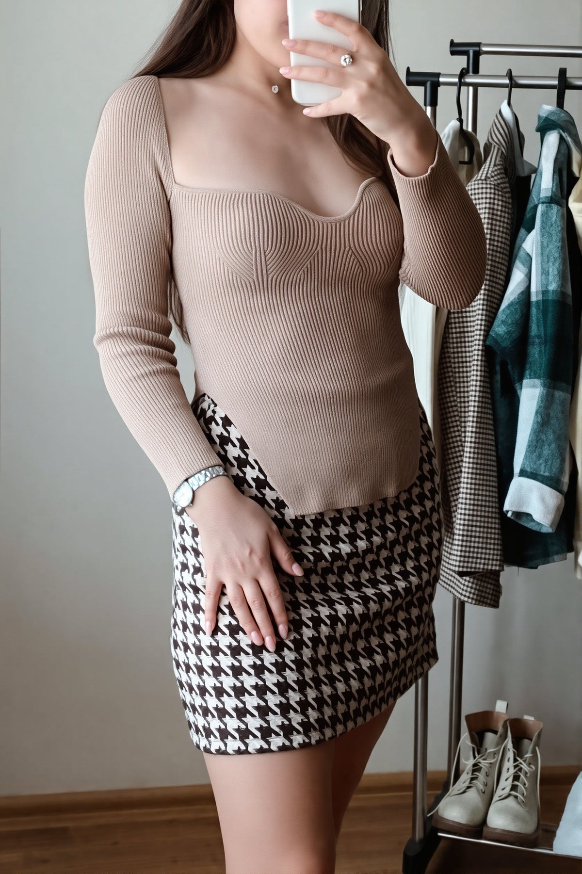 Sweetheart Neck Asym Hem Fitted Sweater