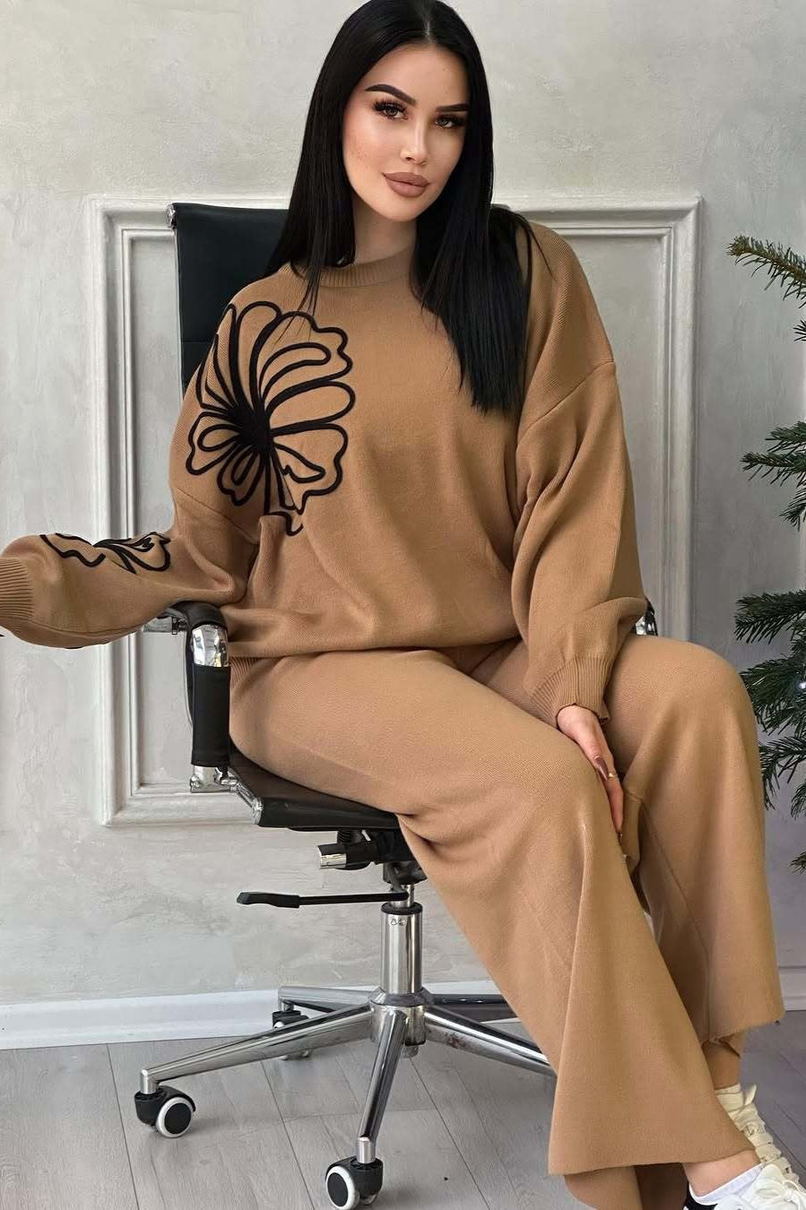 Casual Round Neck Knit Sweater and Pants Two-Piece Set