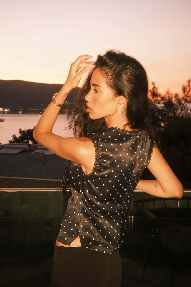 Polka Dot V-Neck Cami Crop Top - Fashionpara