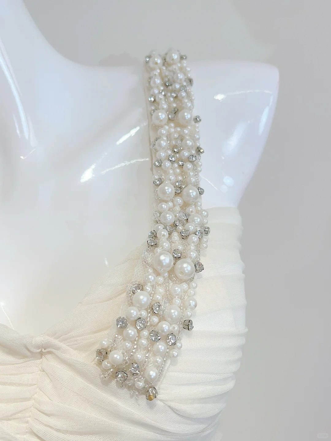 Elegant Ivory Mermaid One-shoulder Neckline Pearl Rhinestone Satin Long Prom Dress Evening Dress Bridesmaid Dress P4073