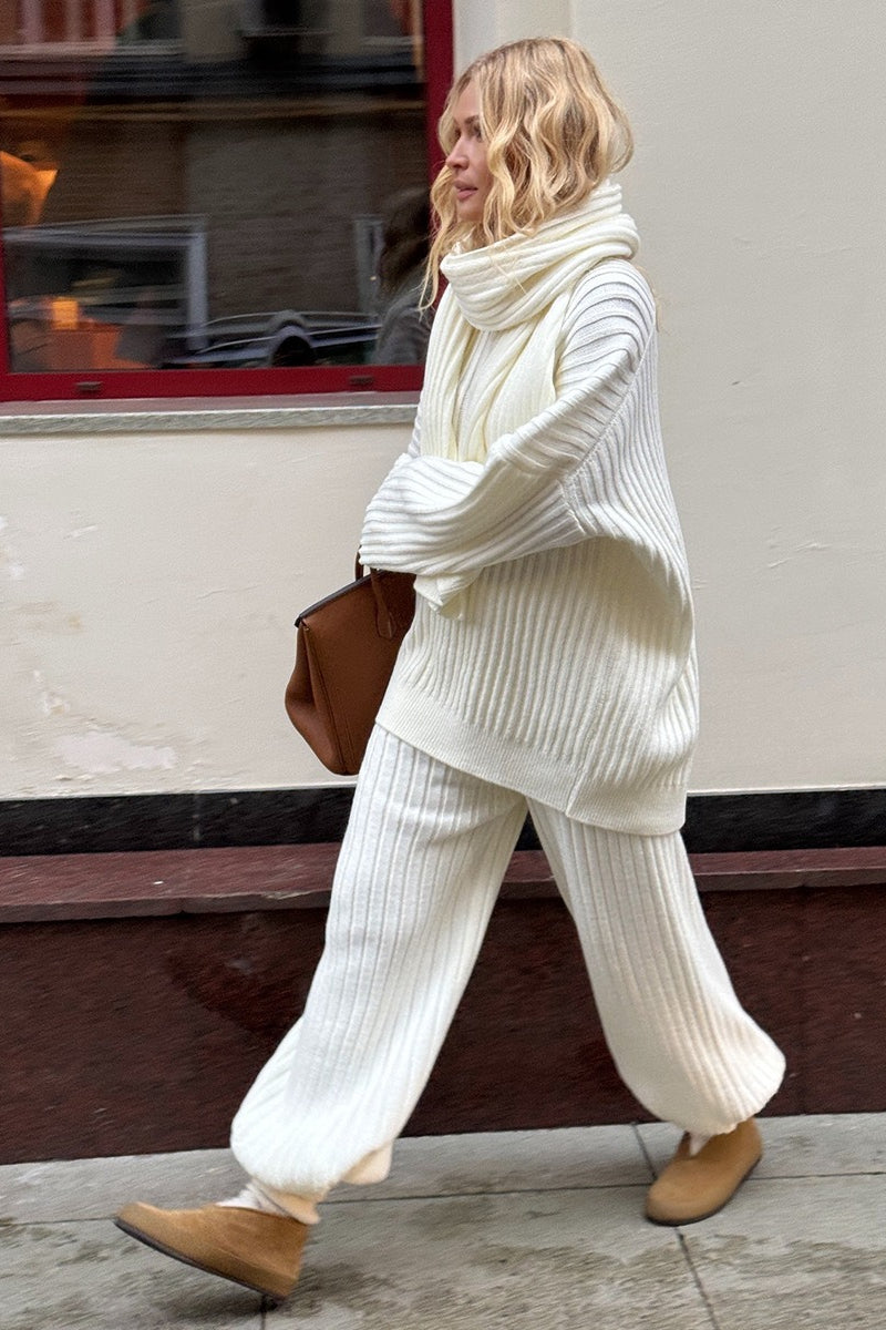 Relaxed Fit V Neck Ribbed Sweater and Pants Set