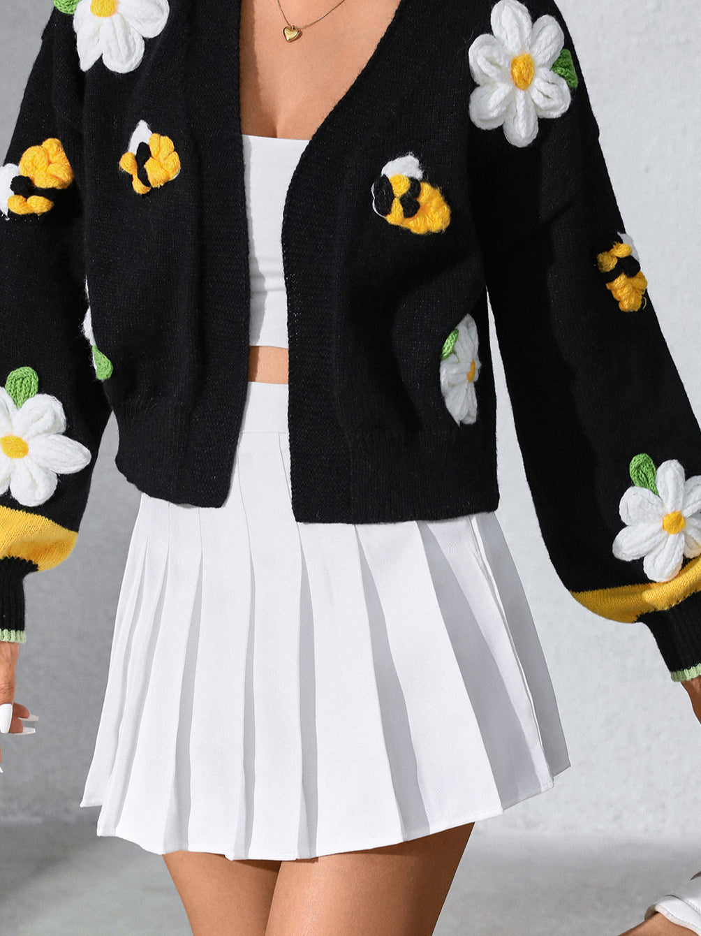 Hand-Embroidered Floral Knit Cardigan for Elegant Style
