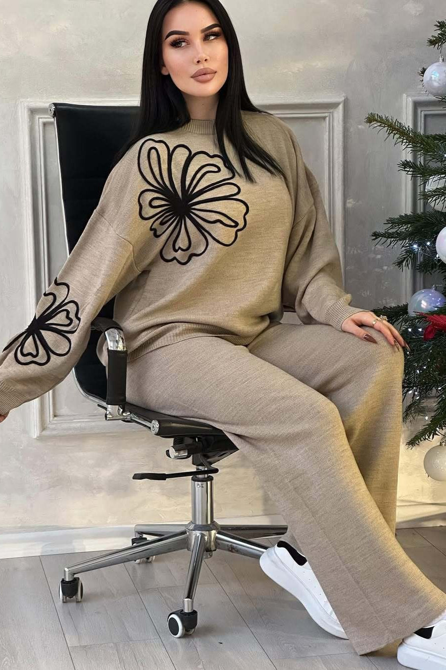 Casual Round Neck Knit Sweater and Pants Two-Piece Set