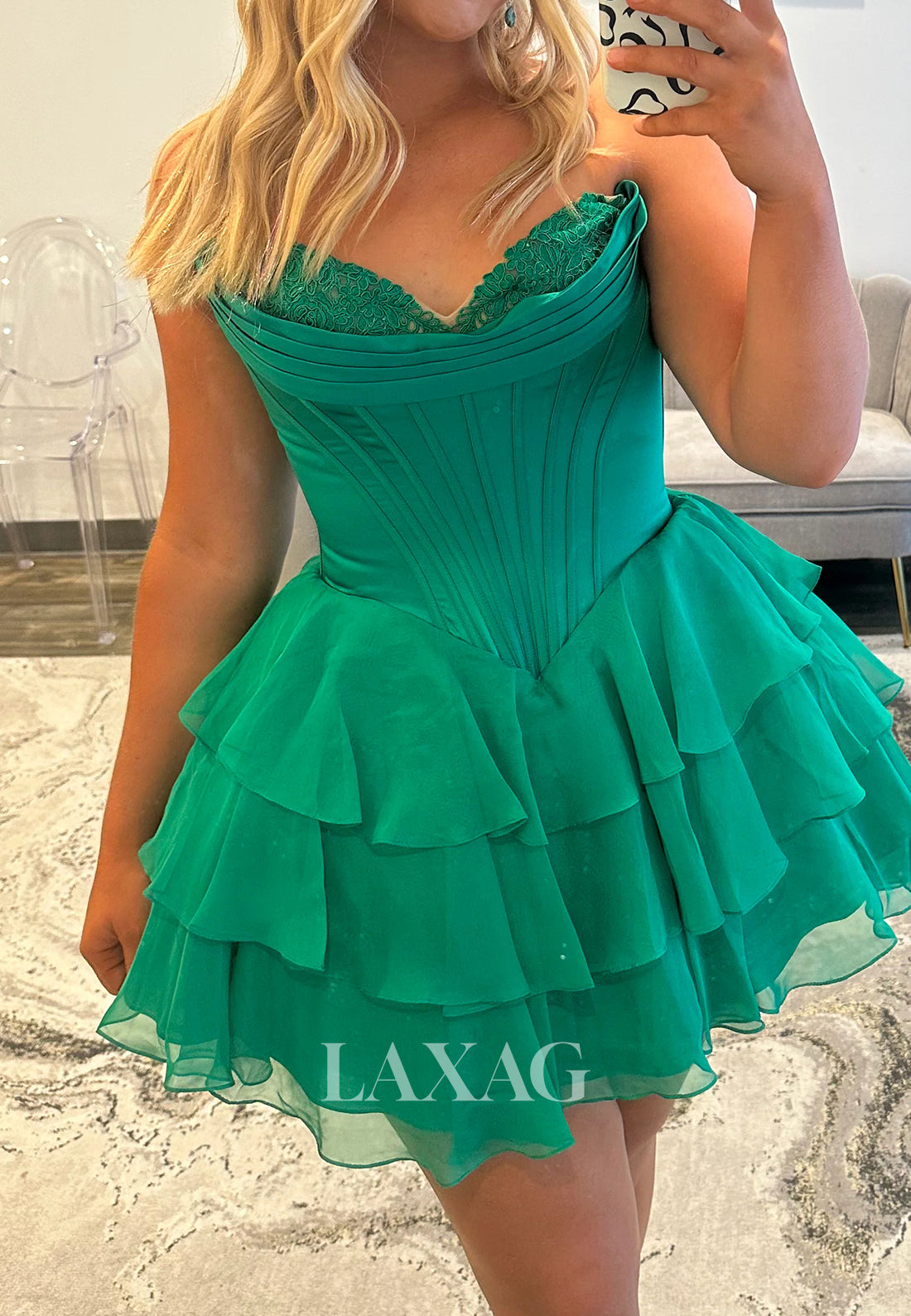 Sweetheart Off-Shoulder Applique Pleated Chiffon Tiered A-Line Party Homecoming Dress