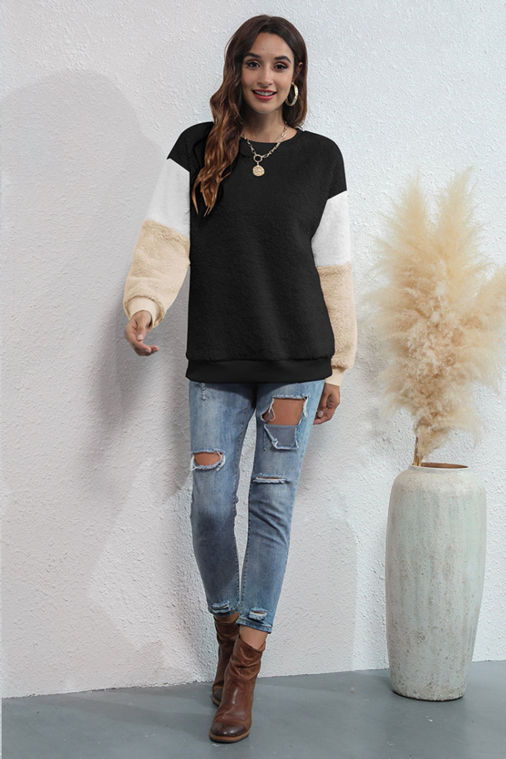 RadyRin Stylish Round Neck Three-Color Sweater for Elegance