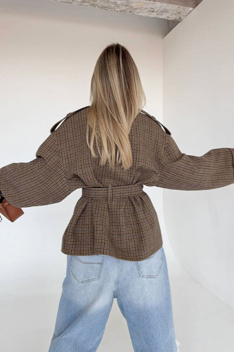 Elegant Vintage Houndstooth Designer Coat for Timeless Style