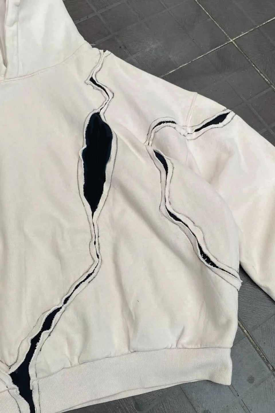 Contrast Seam Pullover Hoodie 4