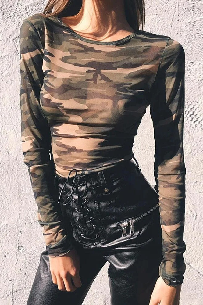 Long Sleeve Camo Print Crop Top - Fashionpara