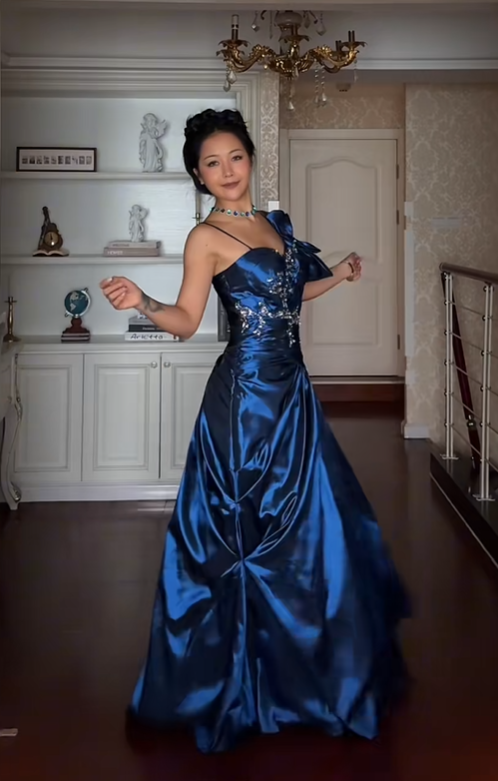 Elegant Spaghetti Straps Navy Blue Satin Pleated Beaded Long Party Dress Prom Gown D1159