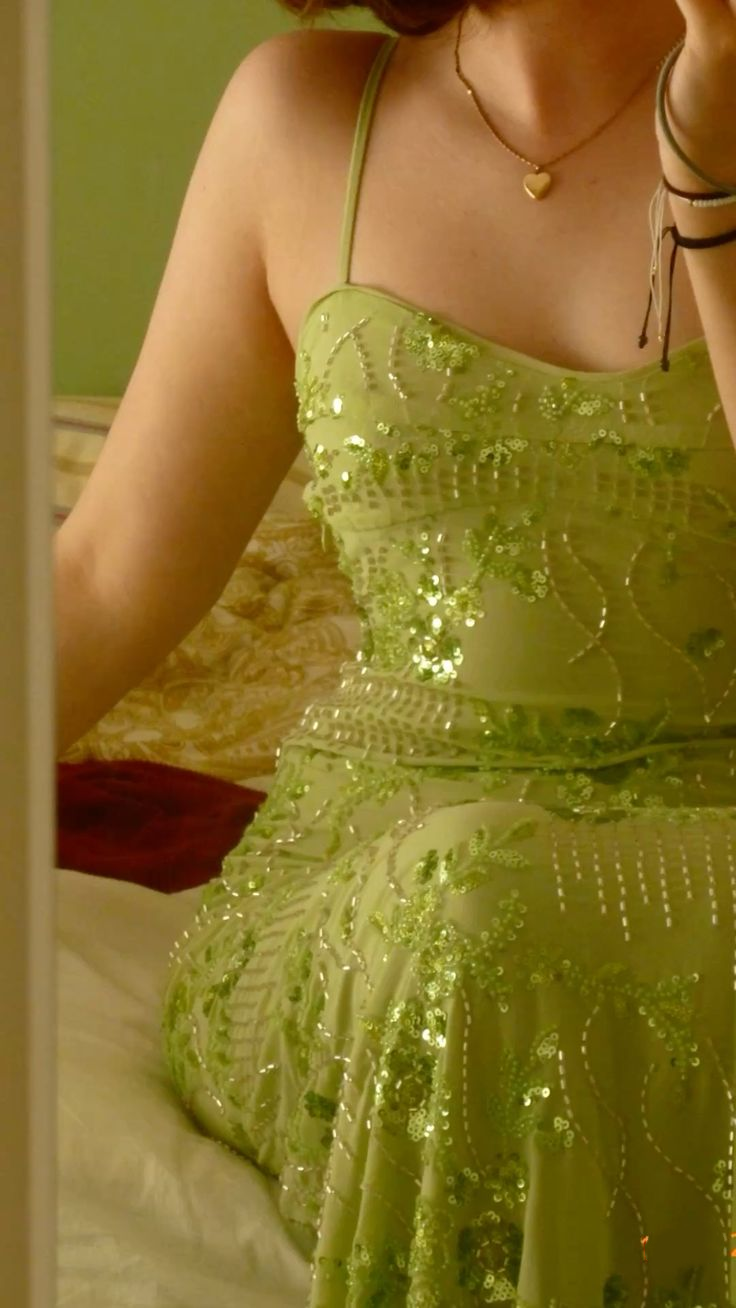 Pretty Spaghetti Straps Green Sequin Beaded Mermaid Party Dress Long Evening Dress D1443