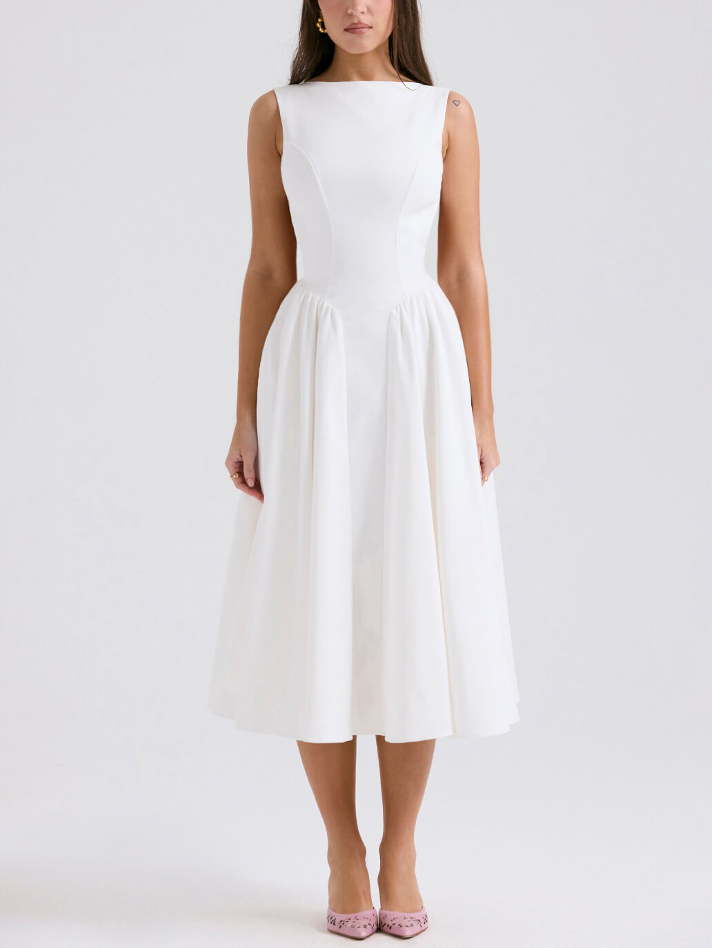 Stylish And Elegant Solid Color Round Neck Backless Sleeveless Midi Dress - Fashionpara