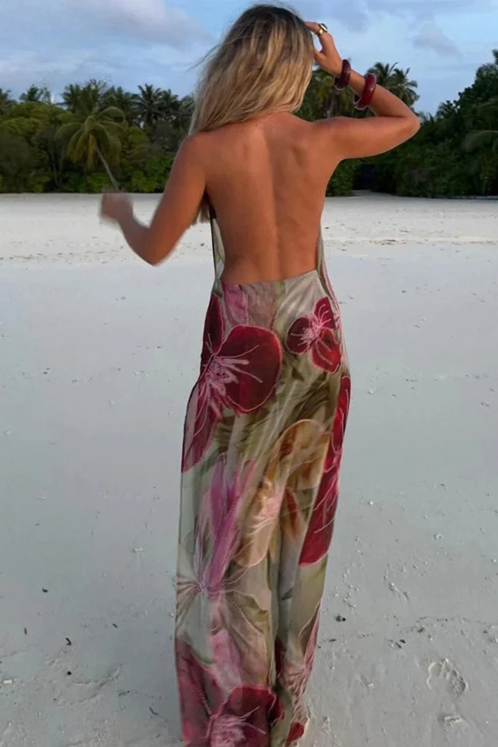 Polyester Printed Backless Cleavage Maxi Dress