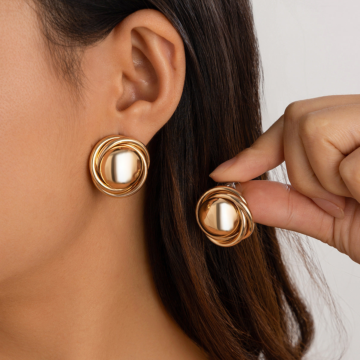 Round Earrings
